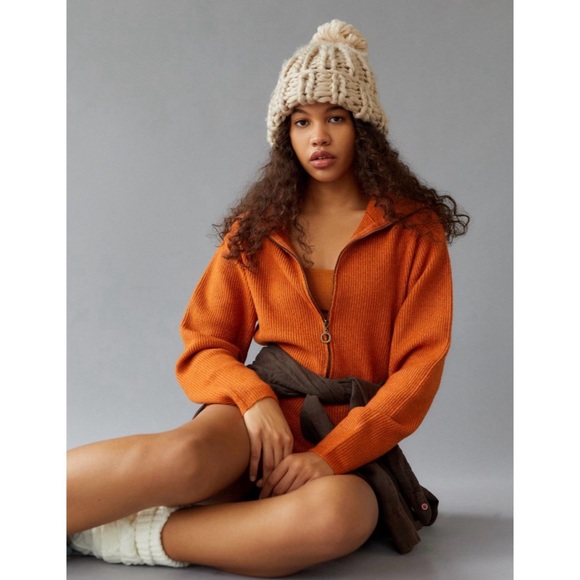 Urban Outfitters Ella Louise Ribbed Sweater Romper - Picture 2 of 16